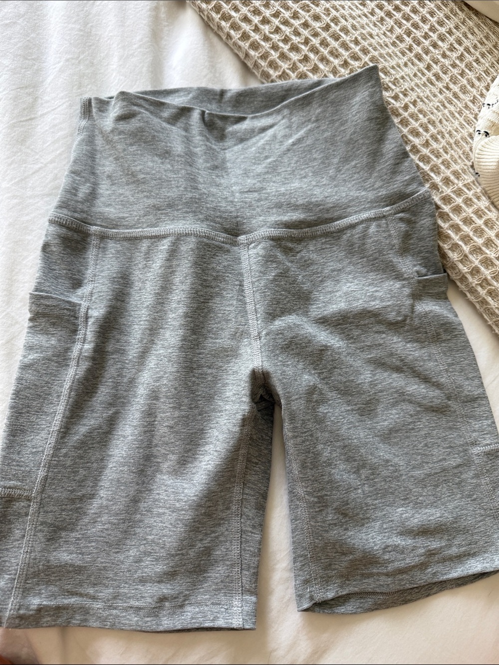 Beyond Yoga Spacedye Heather Gray High-Waist Bike Shorts with Pockets 7”